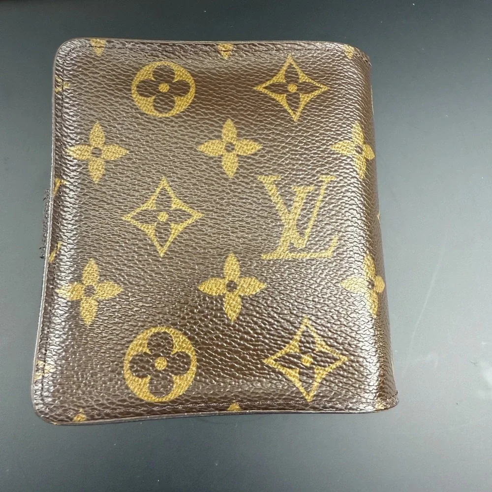 Louis Vuitton invest timeless